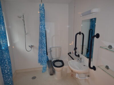 Kenyon Bungalow Washroom